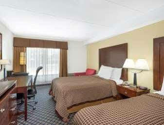 Days By Wyndham Geneva/finger Lakes 2*